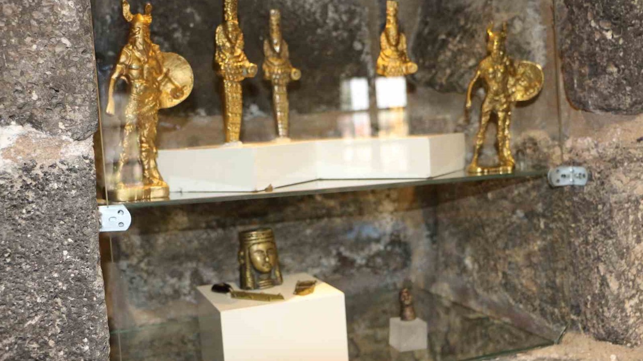 Türkiye’nin en kapsamlı ’sahte eser sergisi’ Diyarbakır’da açıldı
