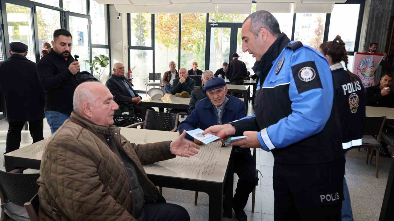 Talas Belediyesinden Selçuklu Evi’nde güvenli telefon kullanımı eğitimi
