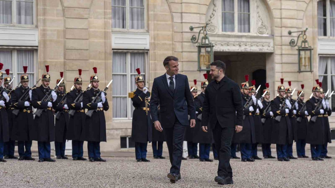 Zelenskiy, Macron ile bir araya geldi
