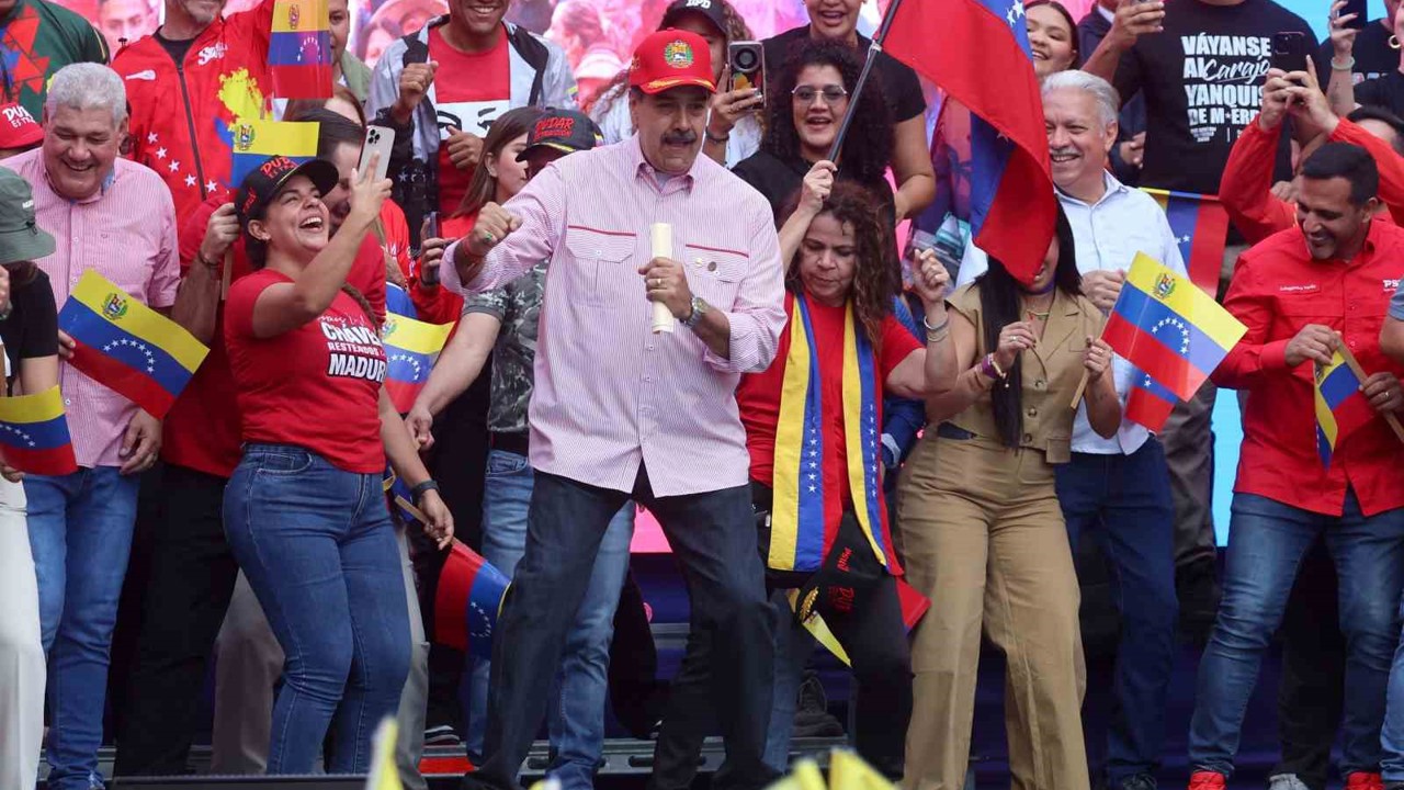 Venezuela Devlet Başkanı Maduro’dan halka mutlak sadakat sözü: "Size asla ama asla ihanet etmeyeceğim"
