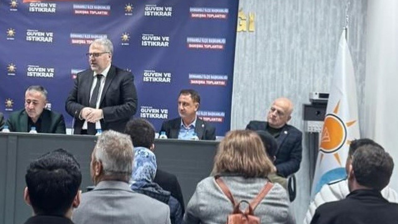 Osmaneli’nin yol haritası AK Parti toplantısında belirlendi
