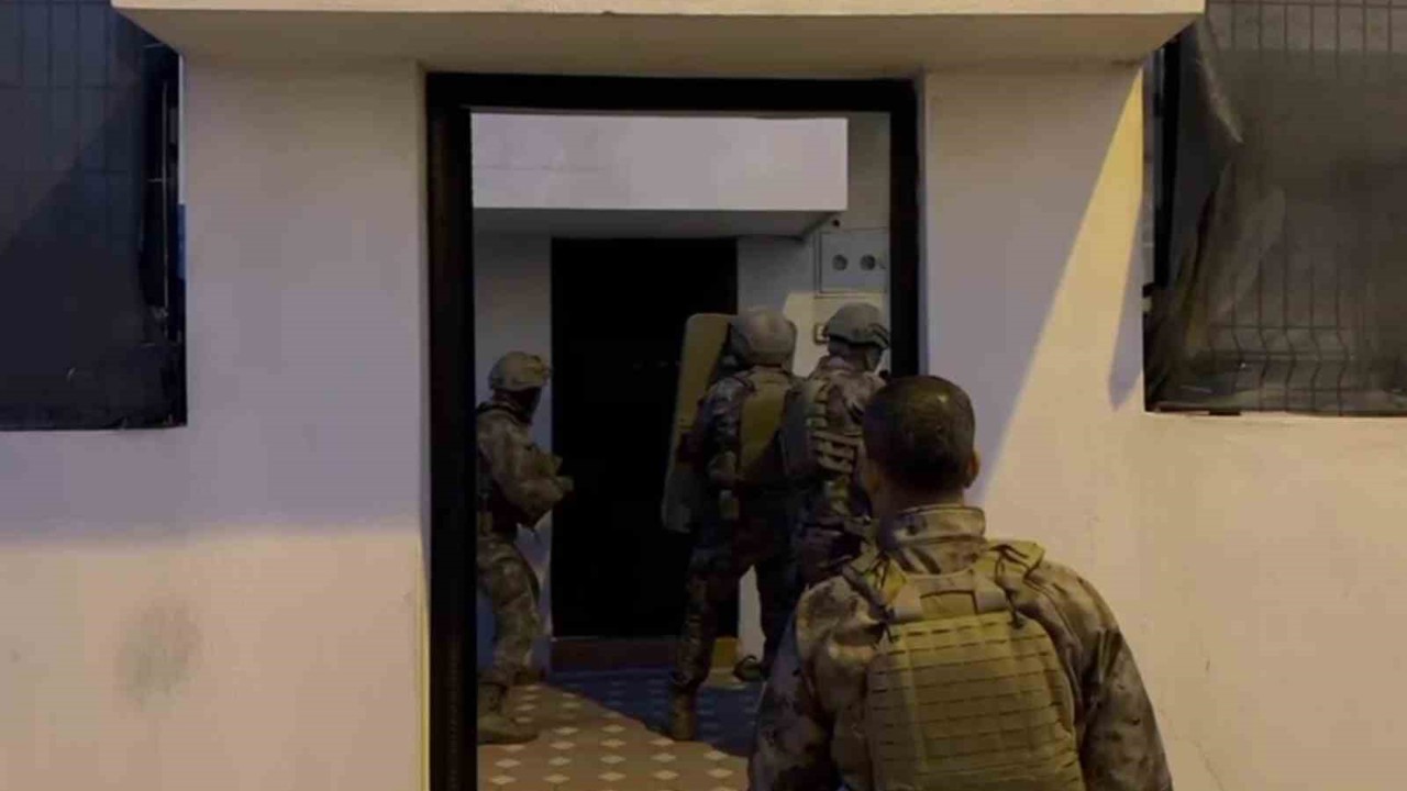 Adana’da silah ve mühimmat ticareti şebekesi çökertildi: 11 tutuklama
