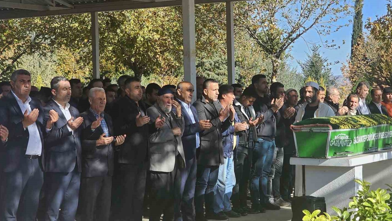 Kazada ölen Mehmet Çetinpolat son yolculuğuna uğurlandı
