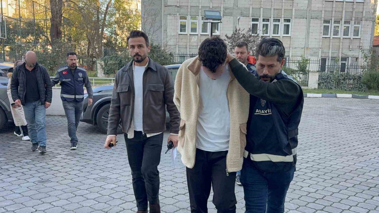 Samsun’da genç kızın 4’üncü kattan atlayıp ölmesiyle ilgili 4 kişi adliyeye sevk edildi
