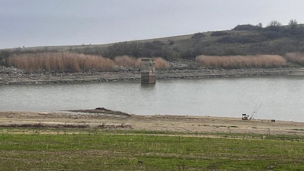 Tekirdağ’daki Hayrabolu Göleti’nde su seviyesi ciddi oranda düştü
