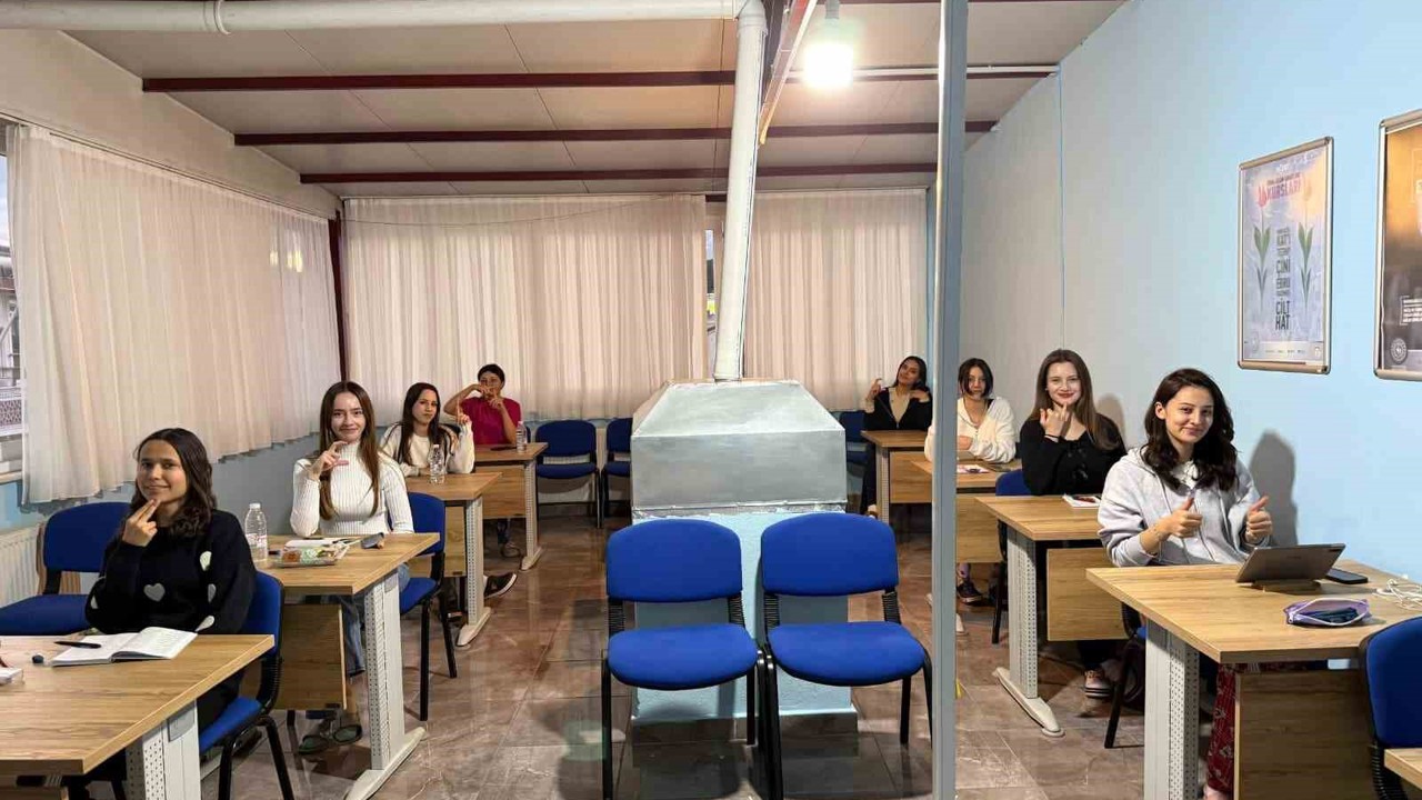 Hem konaklıyorlar hem açılan kurslarla kendilerini geliştiriyorlar
