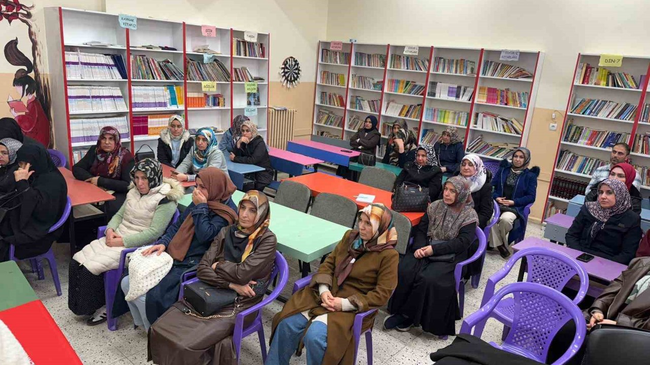 Elazığ’da kadına yönelik şiddetle mücadele eğitimi
