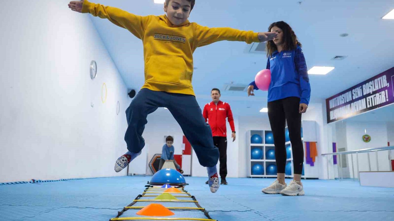 Büyükşehir’den özel gereksinimli bireyler için spor kursu
