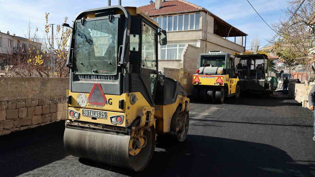 Kepez’de konforlu ulaşım için yoğun asfalt mesaisi
