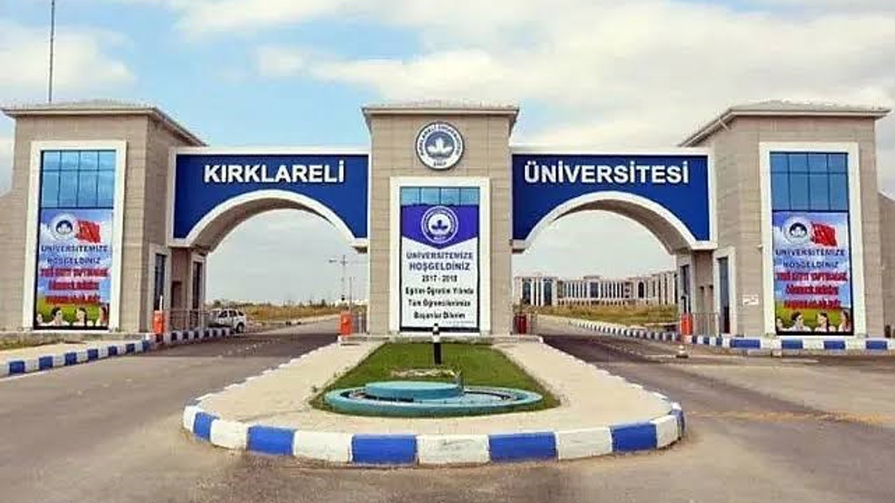 Kırklareli Üniversitesi’nde tavuklu pilav yiyen 53 öğrenci zehirlenme şüphesiyle hastaneye başvurdu
