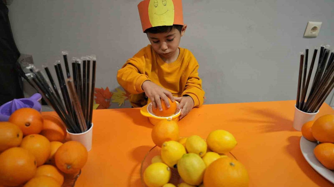 Keçiören’de çocuklara C vitamini şenliği
