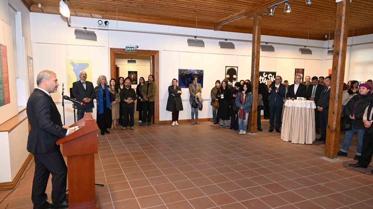 Altıntaş-Momayez Sergisi, Anadolu Üniversitesi’nde sanatseverlerle buluştu
