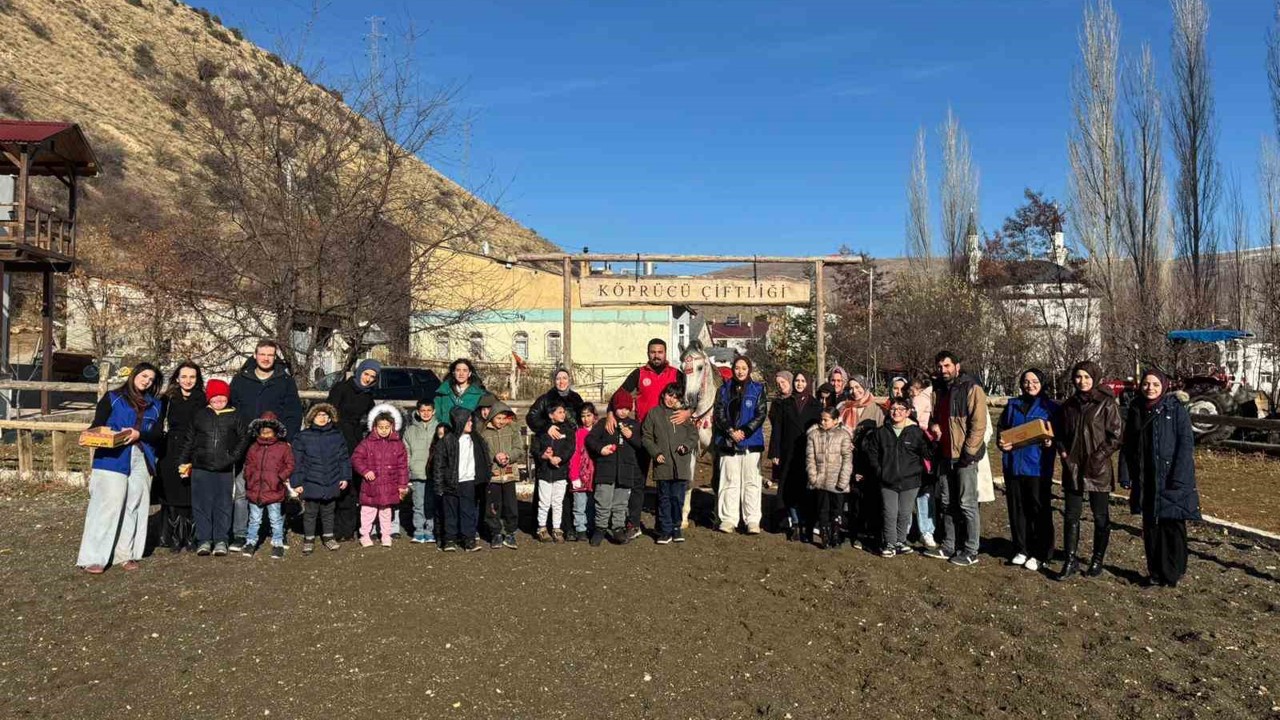 Dünya Engelliler Günü’nde Bayburt’ta öğrenciler için binicilik etkinliği düzenlendi

