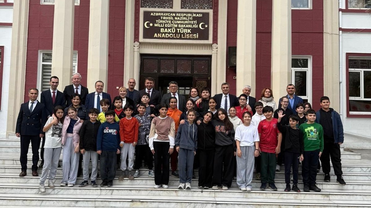 Fırat Üniversitesi Bakü’de tanıtıldı
