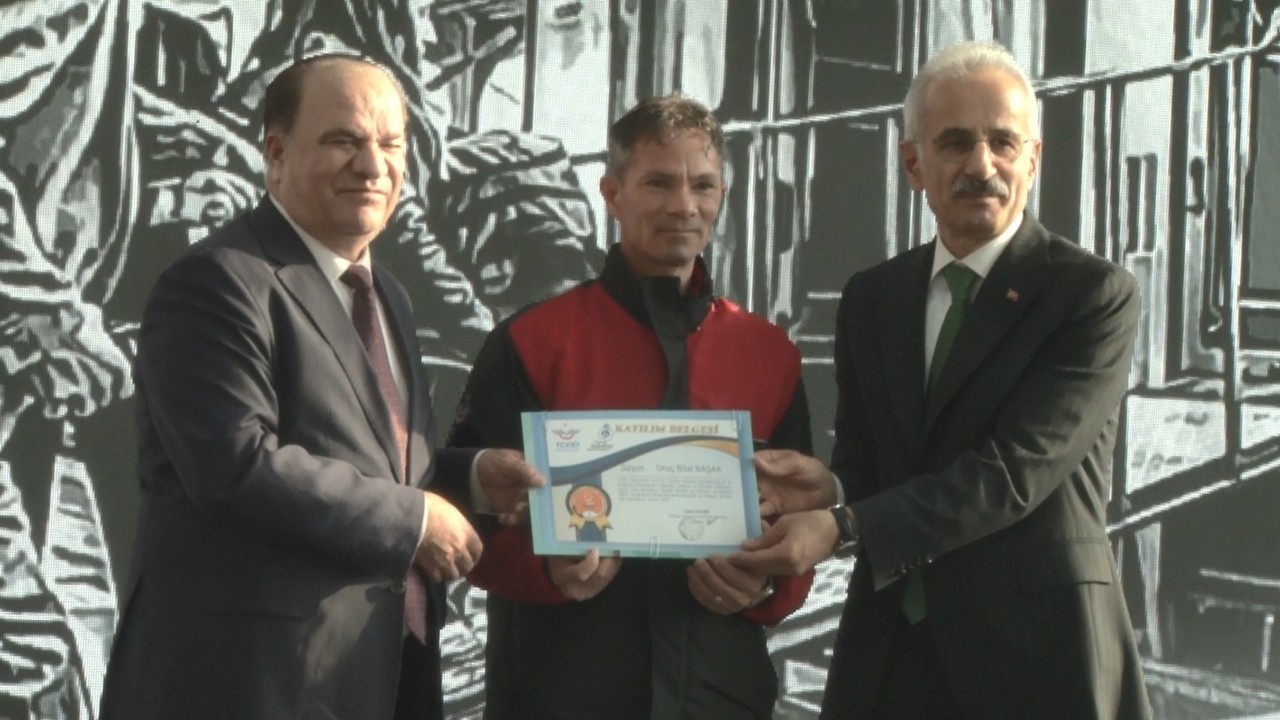 Bakan Uraloğlu: "10 milyondan fazla engelli yolcumuz ücretsiz seyahat hakkından yararlandı"
