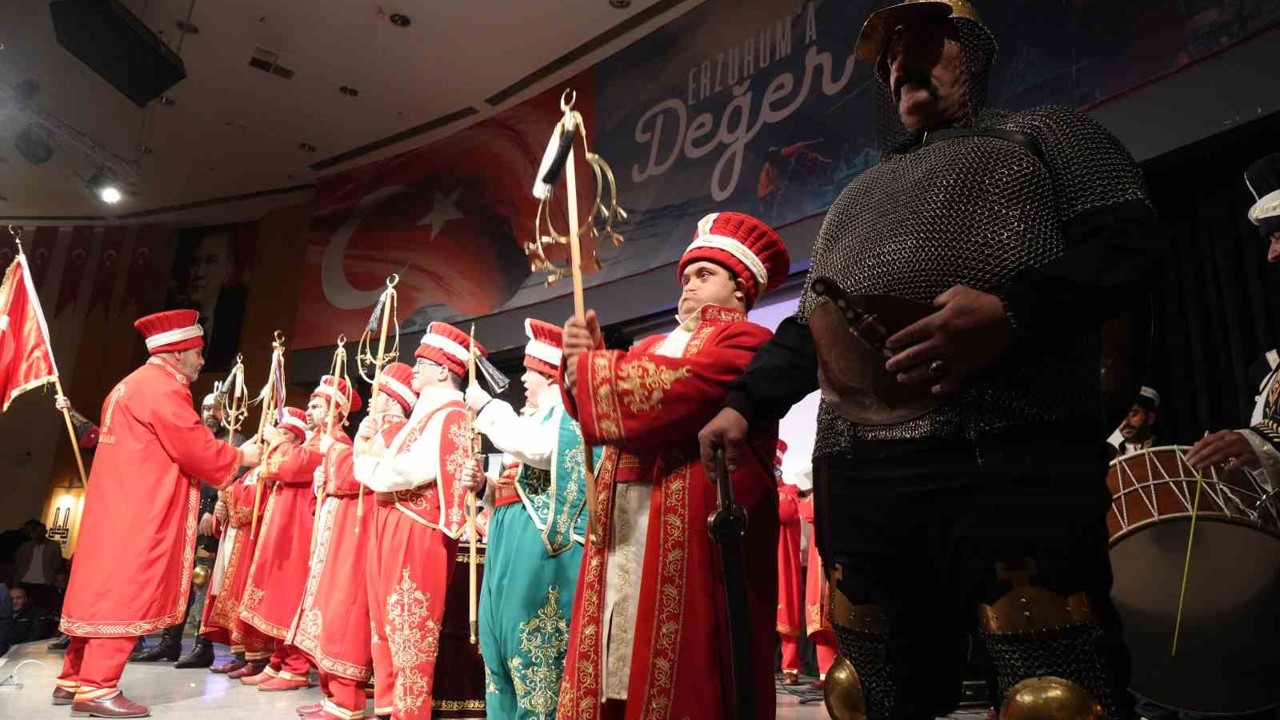 Engelleri aştılar, mehterle coşturdular
