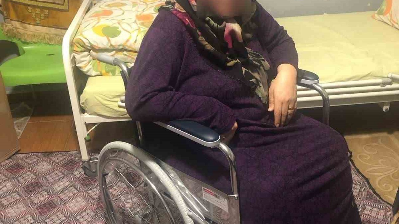 Engelli vatandaşlara tekerlekli sandalye desteği
