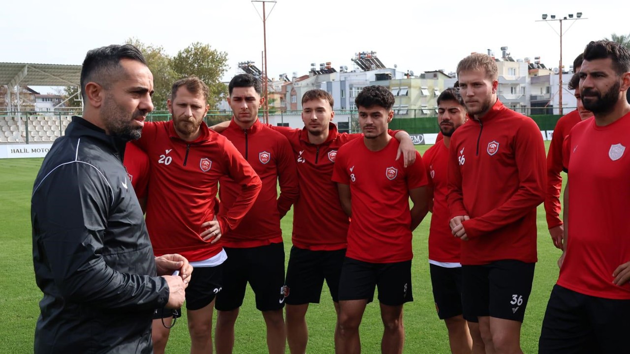 Kepezspor’un yeni teknik direktörü Kerem Şeras’tan taraftara çağrı
