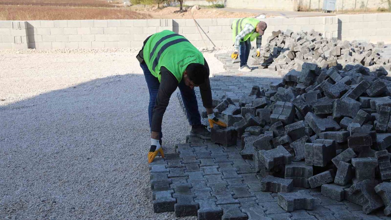 Haliliye’de çevre düzenleme çalışmaları devam ediyor
