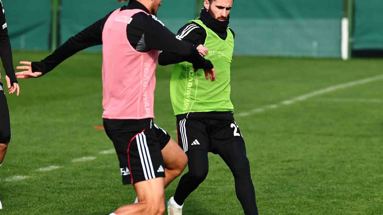 Beşiktaş’ta Rafa Silva, takımla birlikte çalıştı
