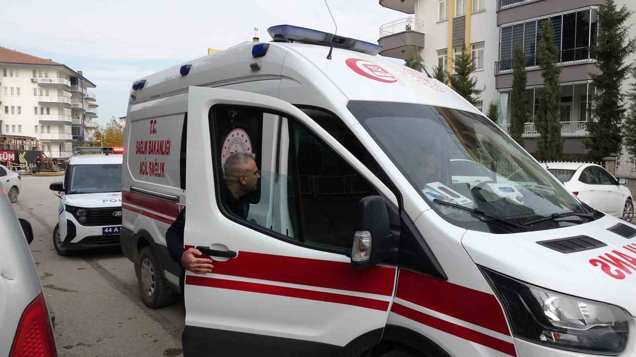 Malatya’da bir kişi evinde meydana gelen karbonmonoksit zehirlenmesi şüphesiyle 