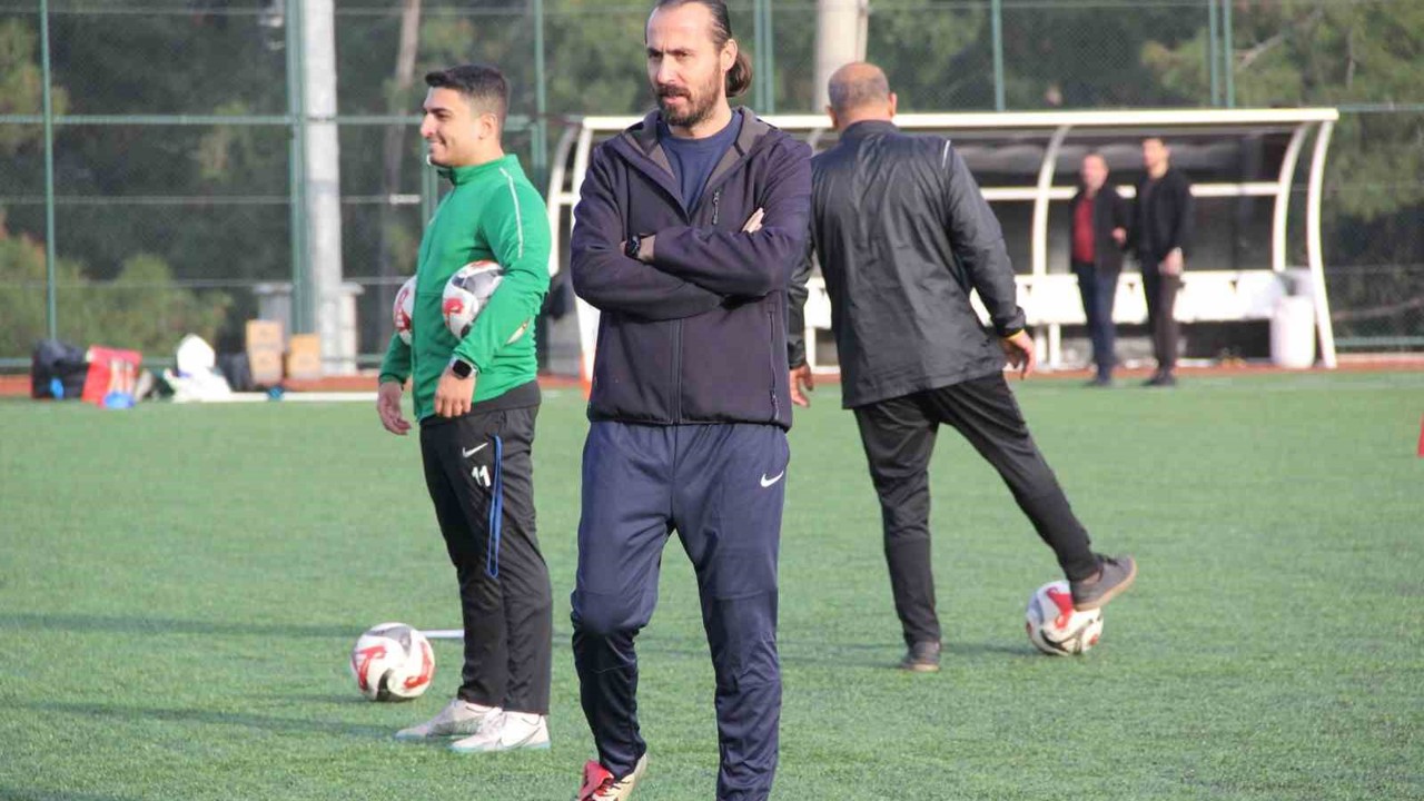Denizli İdmanyurdu, lider Kütahyaspor’u konuk edecek
