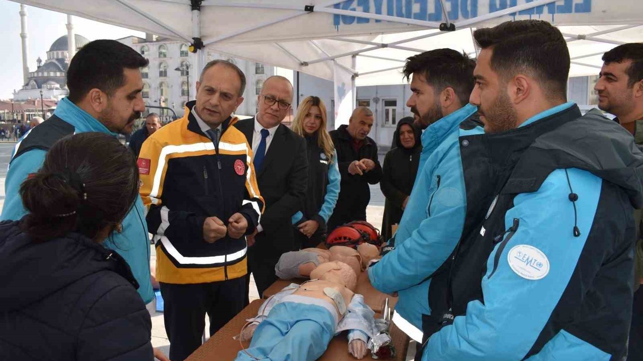 Elazığ’da Acil Sağlık Hizmetleri Haftası etkinlikleri
