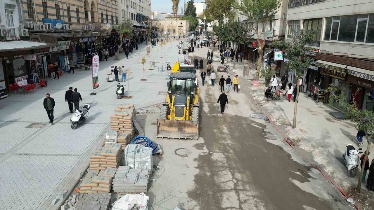 Şanlıurfa Divanyolu modern bir görünüme kavuşuyor

