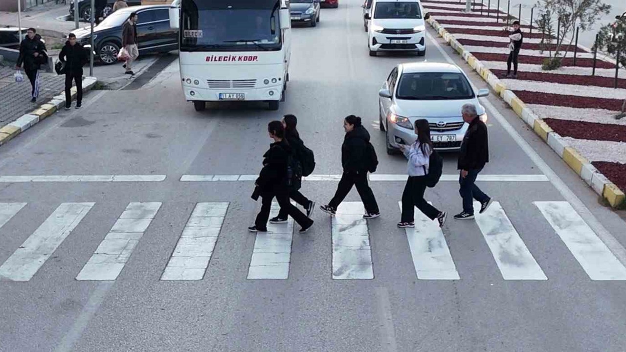 Bilecik’te drone destekli trafik denetimi: 29 sürücüye ceza
