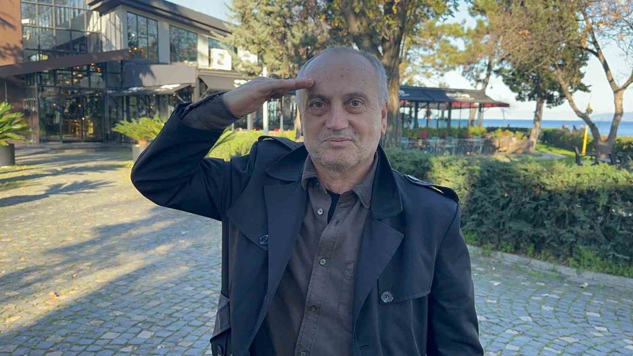 3 çocuk, 5 torun sahibi: Çifte vatandaşlık aldı, 62 yaşında askere çağırıldı
