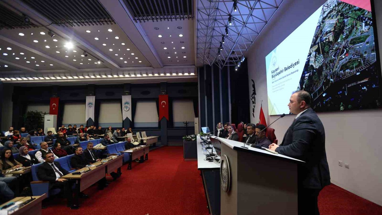 Büyükşehir’den vatandaş başvuru süreçleri için değerlendirme toplantısı
