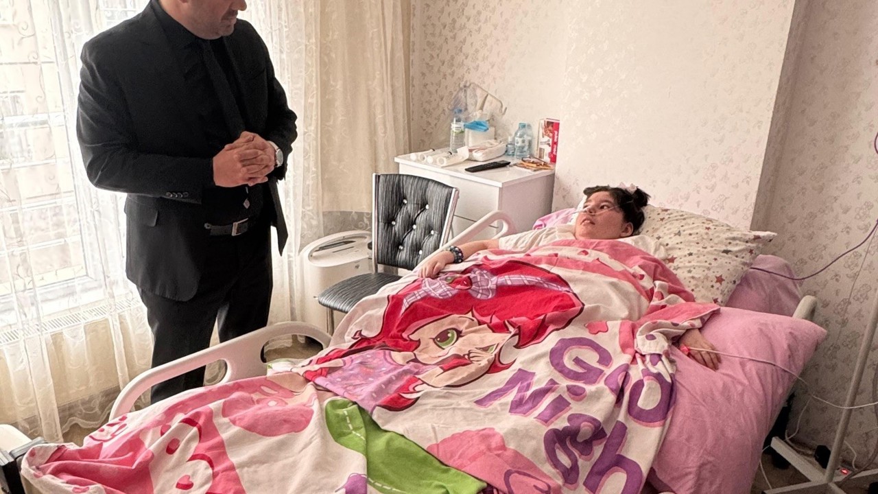 Pursaklar Belediye Başkanı Çetin’den hastalara ziyaret
