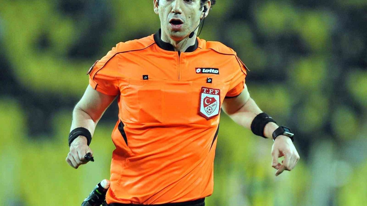Galatasaray - Samsunspor maçının VAR’ı Onur Özütoprak oldu
