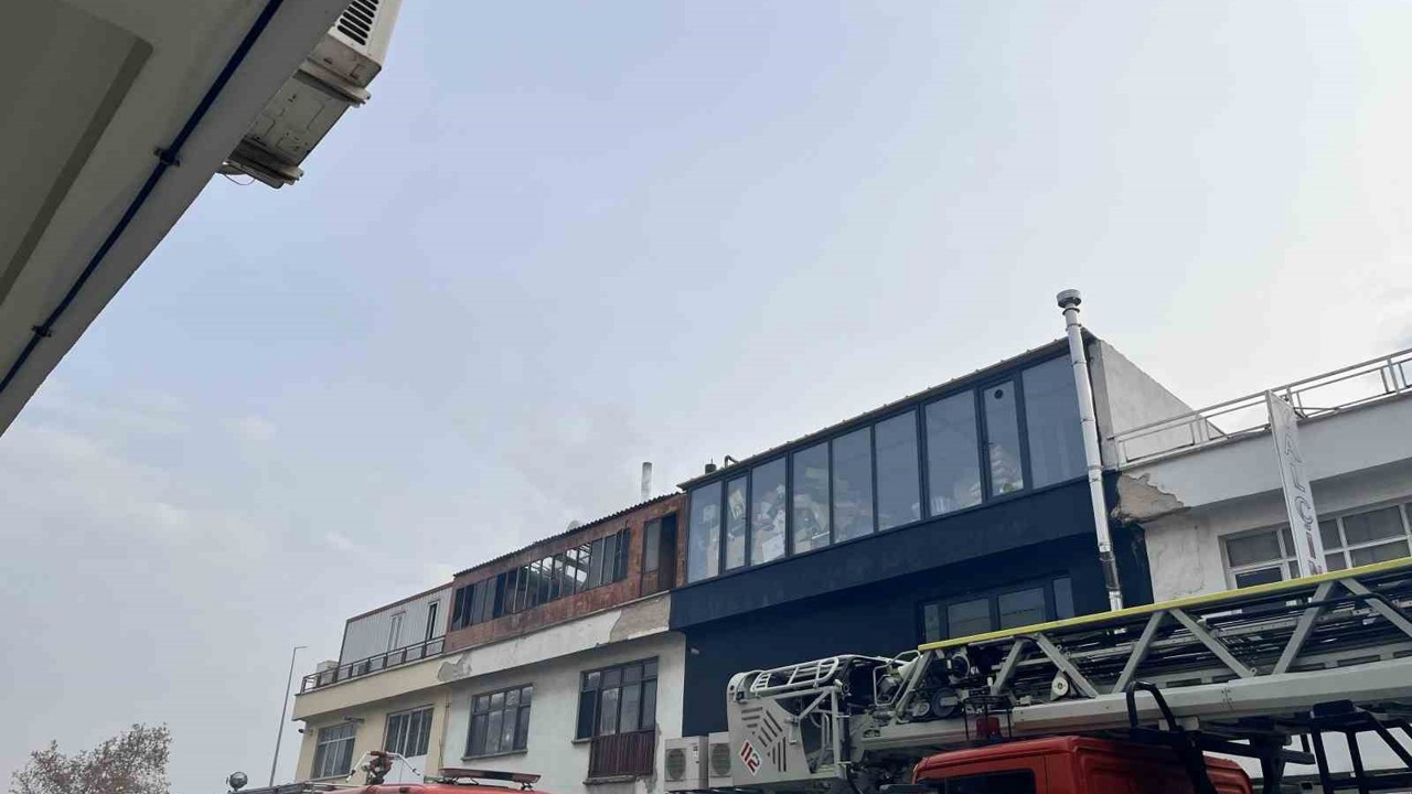 Konya’da şeker imalathanesinin kazan dairesinde yangın paniği
