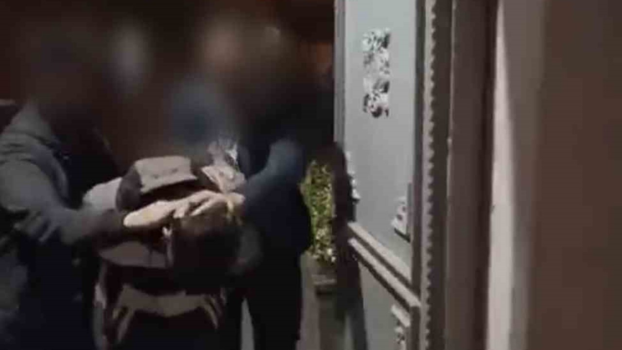 Bursa’da hırsızlık yapan şahıstan 1 kilo 375 gram uyuşturucu ele geçirildi
