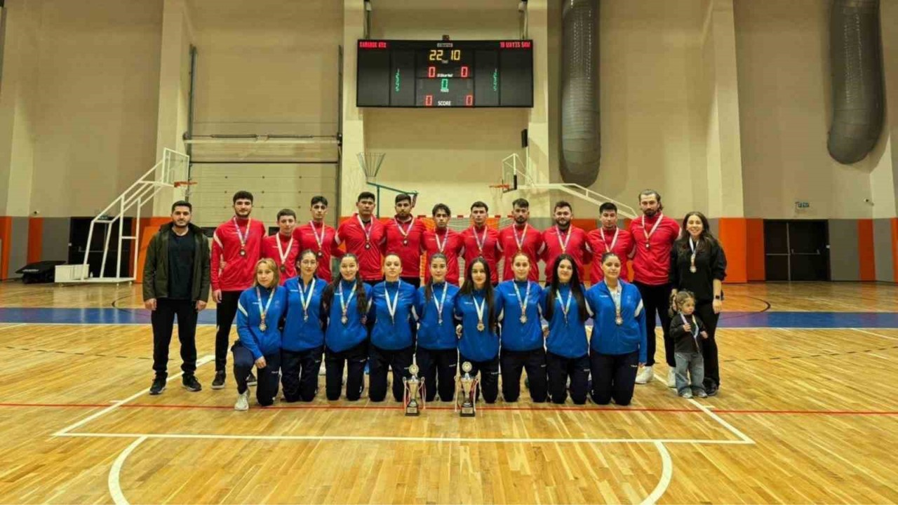 KBÜ voleybol takımlarından bölge şampiyonasına iki ayrı zafer
