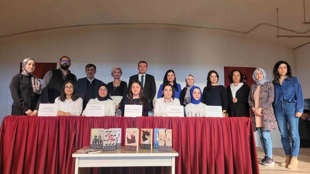 Eskişehir’de ’Cengiz Dağcı’ paneli düzenlendi
