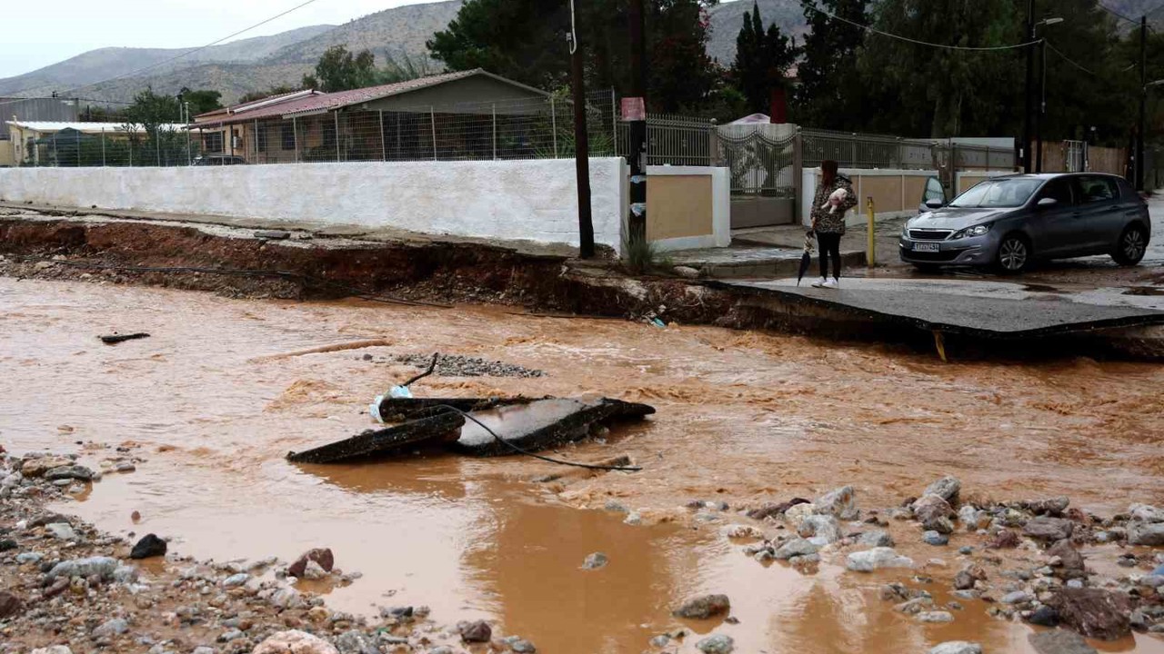 Yunanistan’ı Byron Fırtınası vurdu

