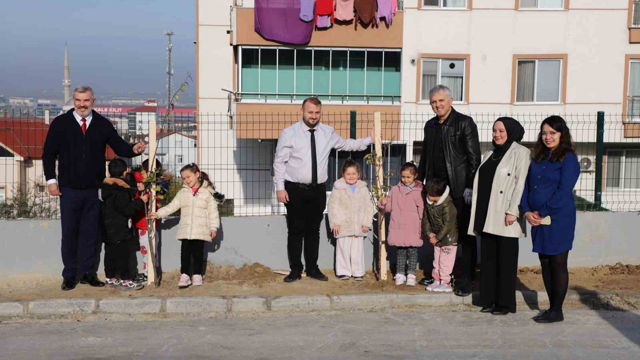 Çerkezköy TSO 30 adet meyve fidanı dikti
