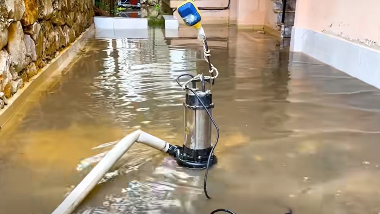 Didim’de sağanak yağmur etkili oldu
