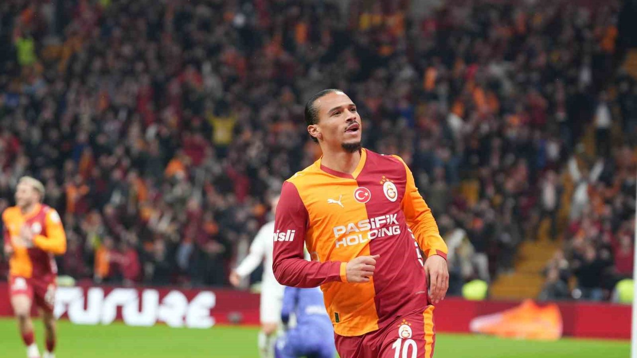 Leroy Sane ligdeki 5. golünü attı
