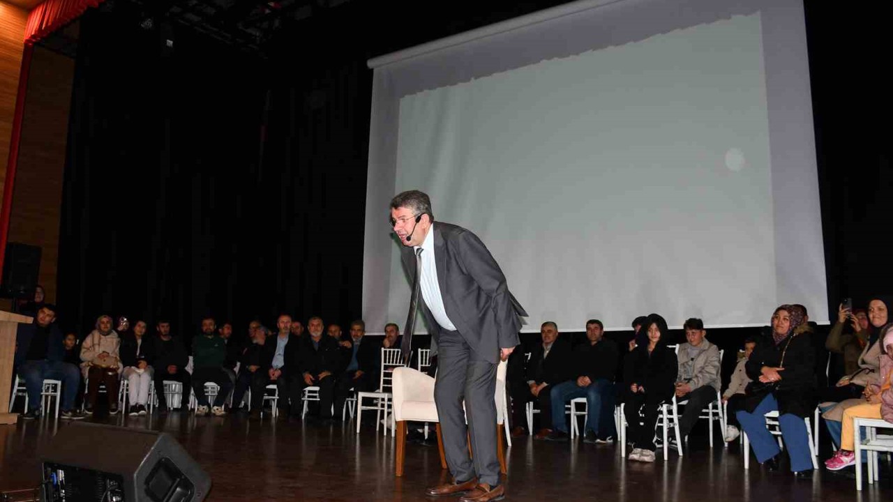 Vezirköprü’de "Mutlu Aile Mutlu Çocuk" söyleşisi
