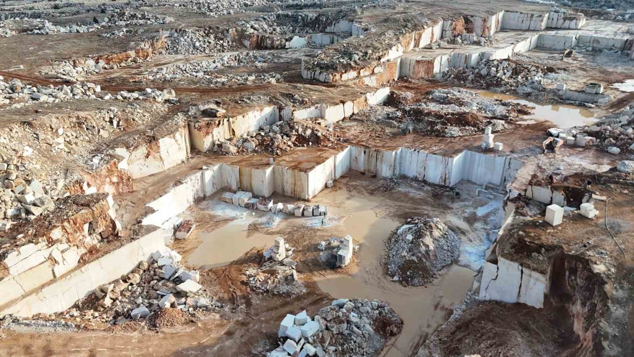 Deprem bölgesi Malatya’dan Çin ve Hindistan’a milyon dolarlık mermer ihracatı
