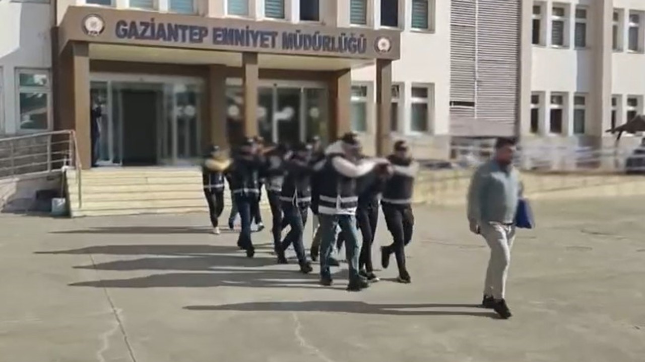 Gaziantep’te masaj salonuna ’şantaj ve tehdit’ operasyonu: 3 şahıs tutuklandı
