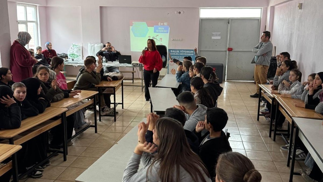 Öğrencilere balık ve deniz ürünleri tanıtıldı
