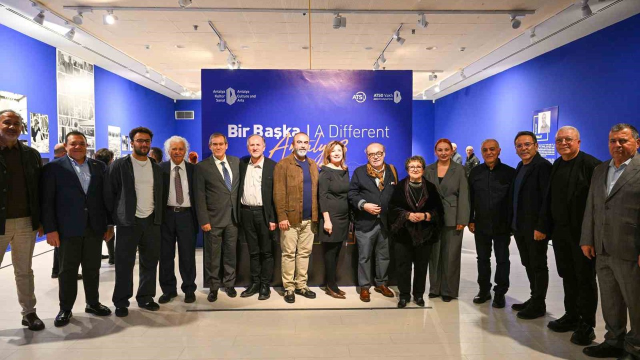 "Bir Başka Antalya 3" sergisi ziyarete açıldı
