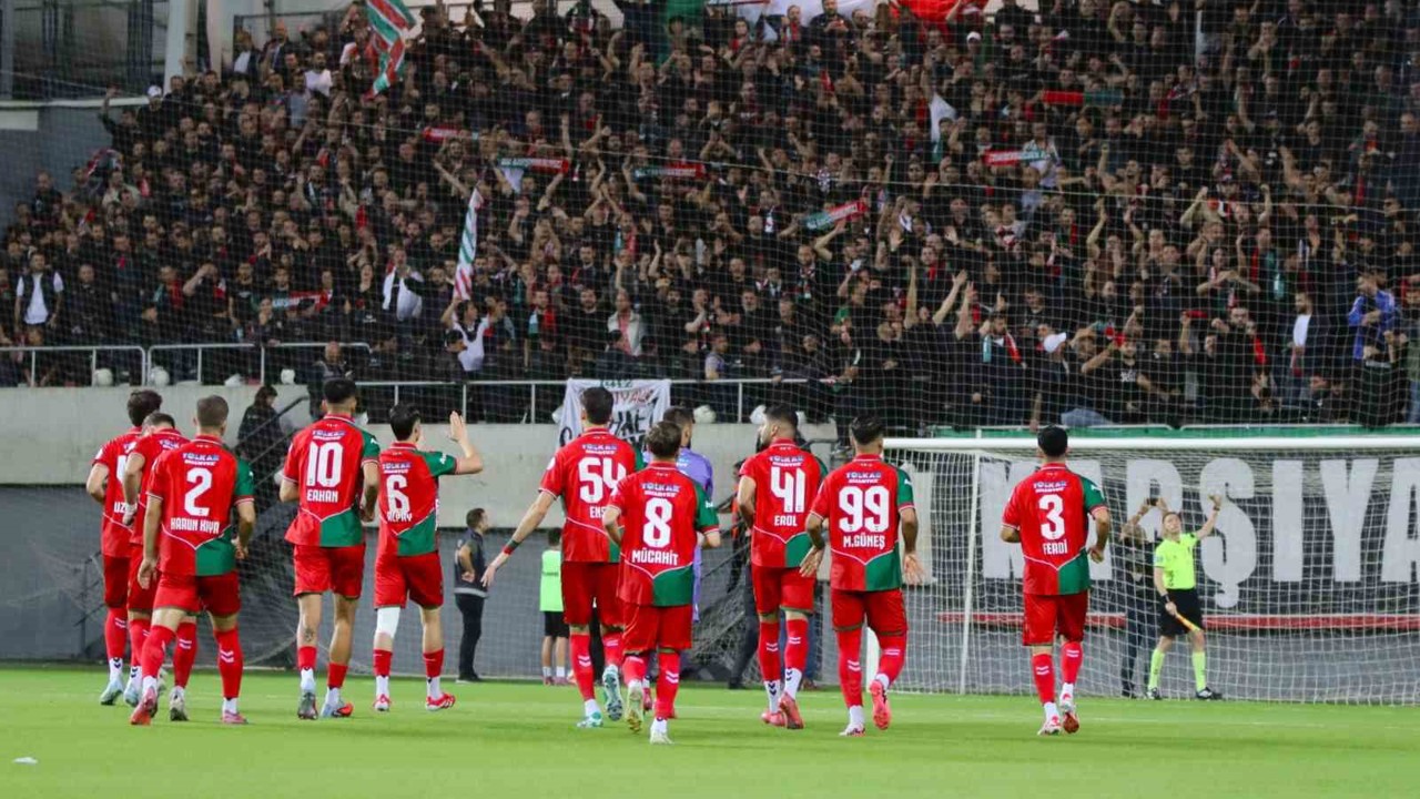 Karşıyaka, Eskişehirspor deplasmanında
