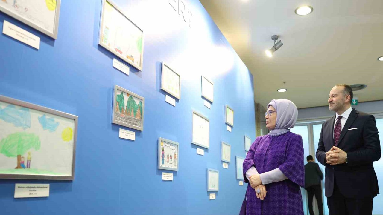 Emine Erdoğan, TRT Uluslararası Çocuk Medyası Zirvesi’ne katıldı
