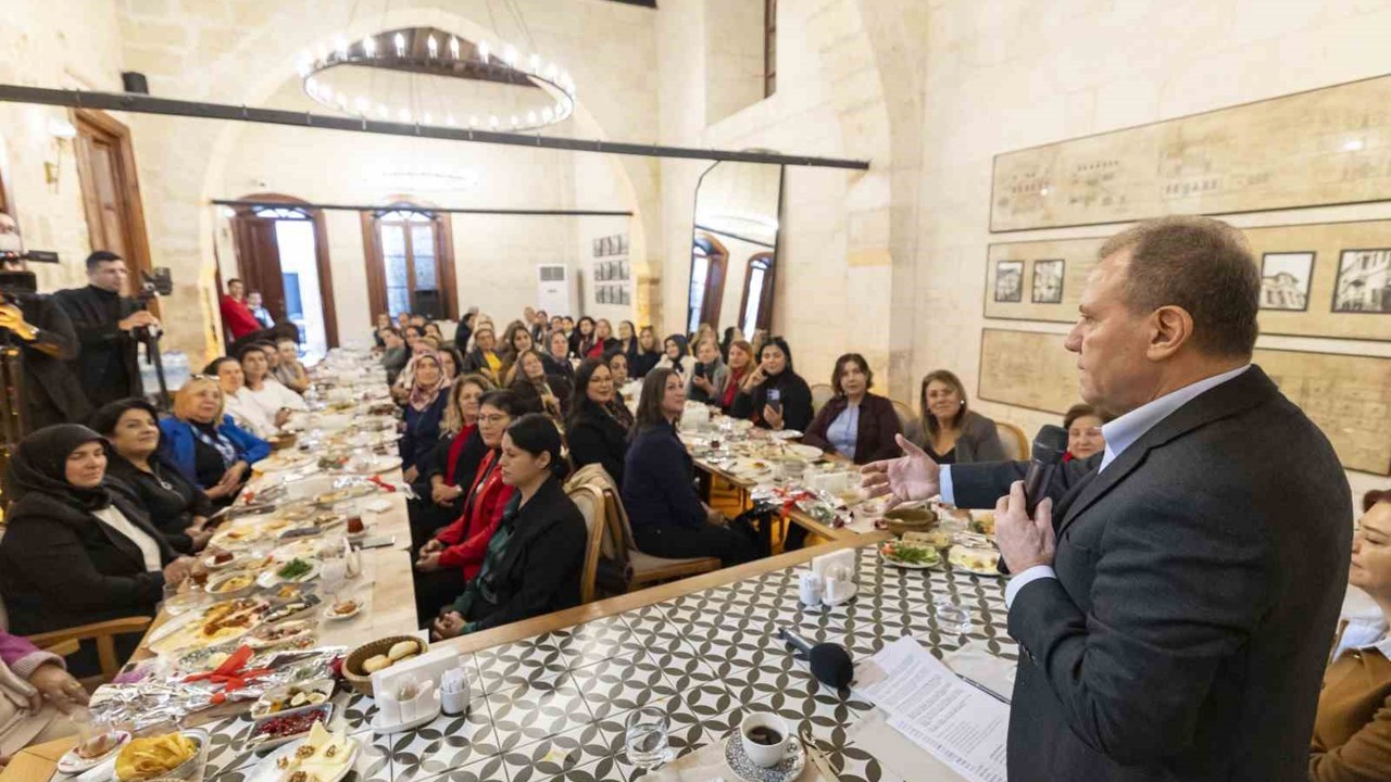 Seçer: "Mersin’i çok daha muhteşem bir kent yapacağız"
