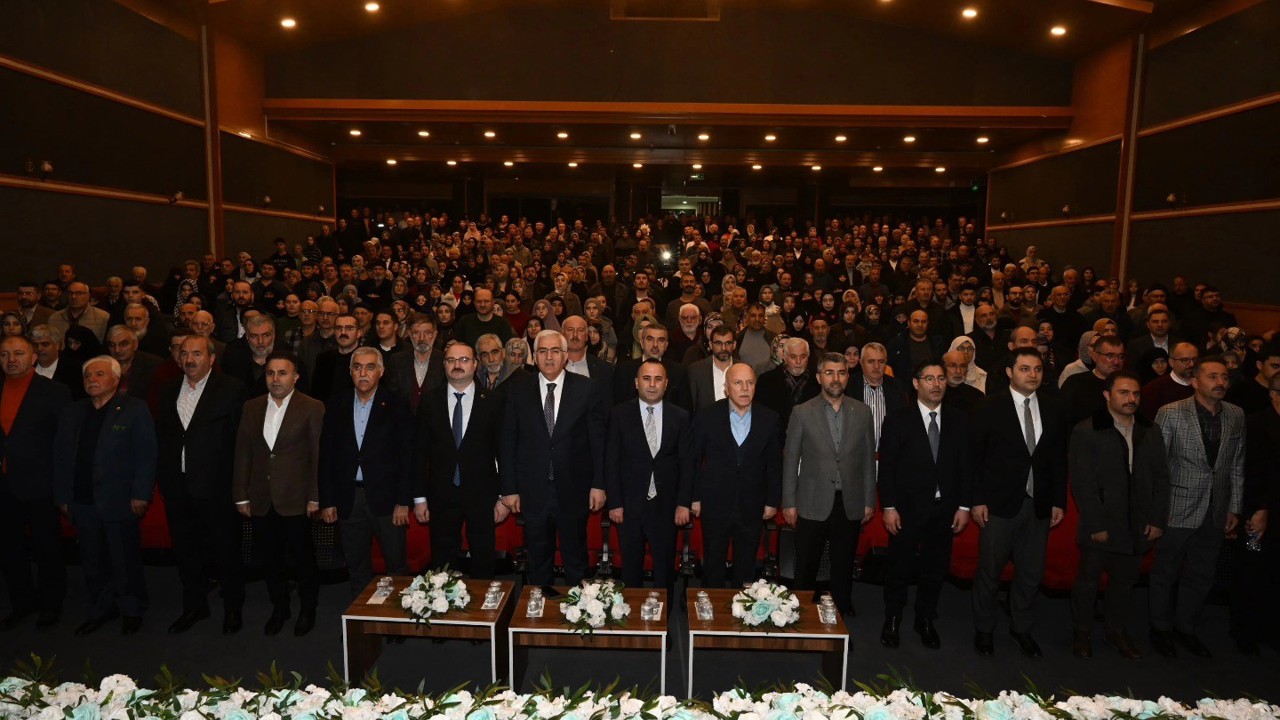 Alvarlı Efe Erzurum’da anıldı
